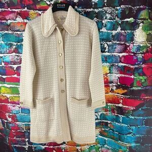 Vintage Cream Women's Cardigan Sweater